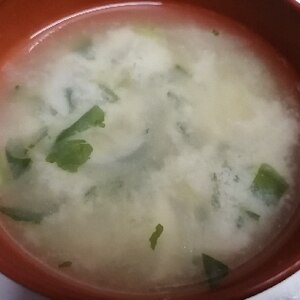 小松菜とえのきと玉ねぎの味噌汁